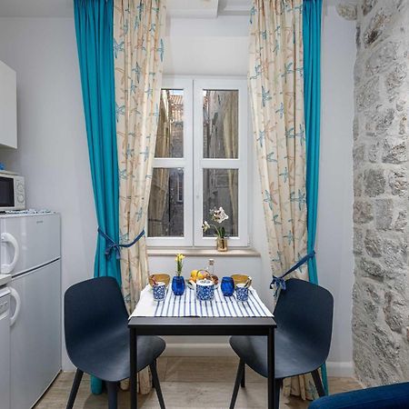 L & L Old Town Apartments Дубровник Экстерьер фото