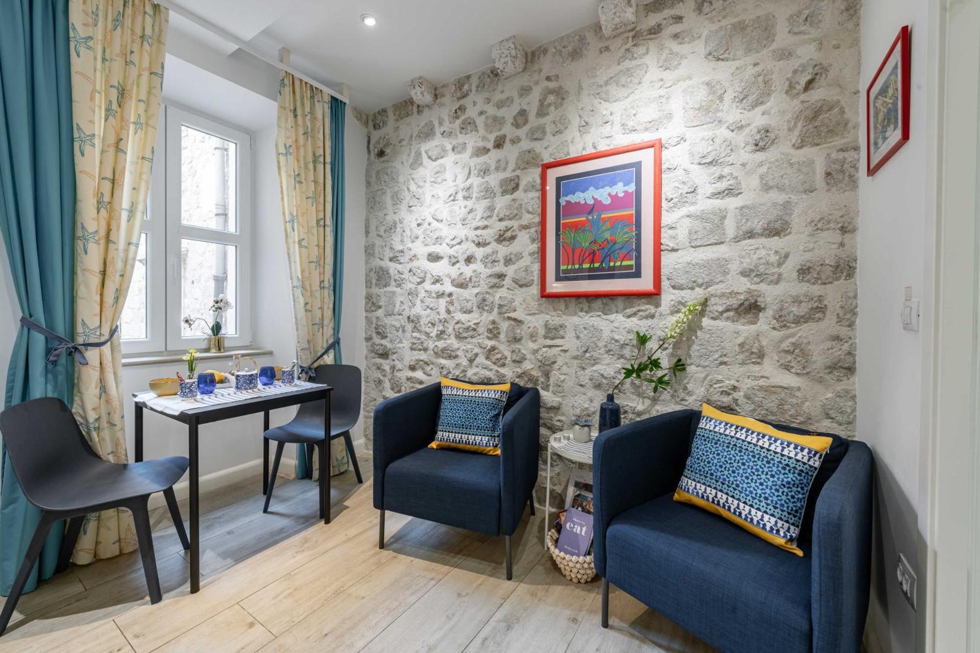 L & L Old Town Apartments Дубровник Номер фото
