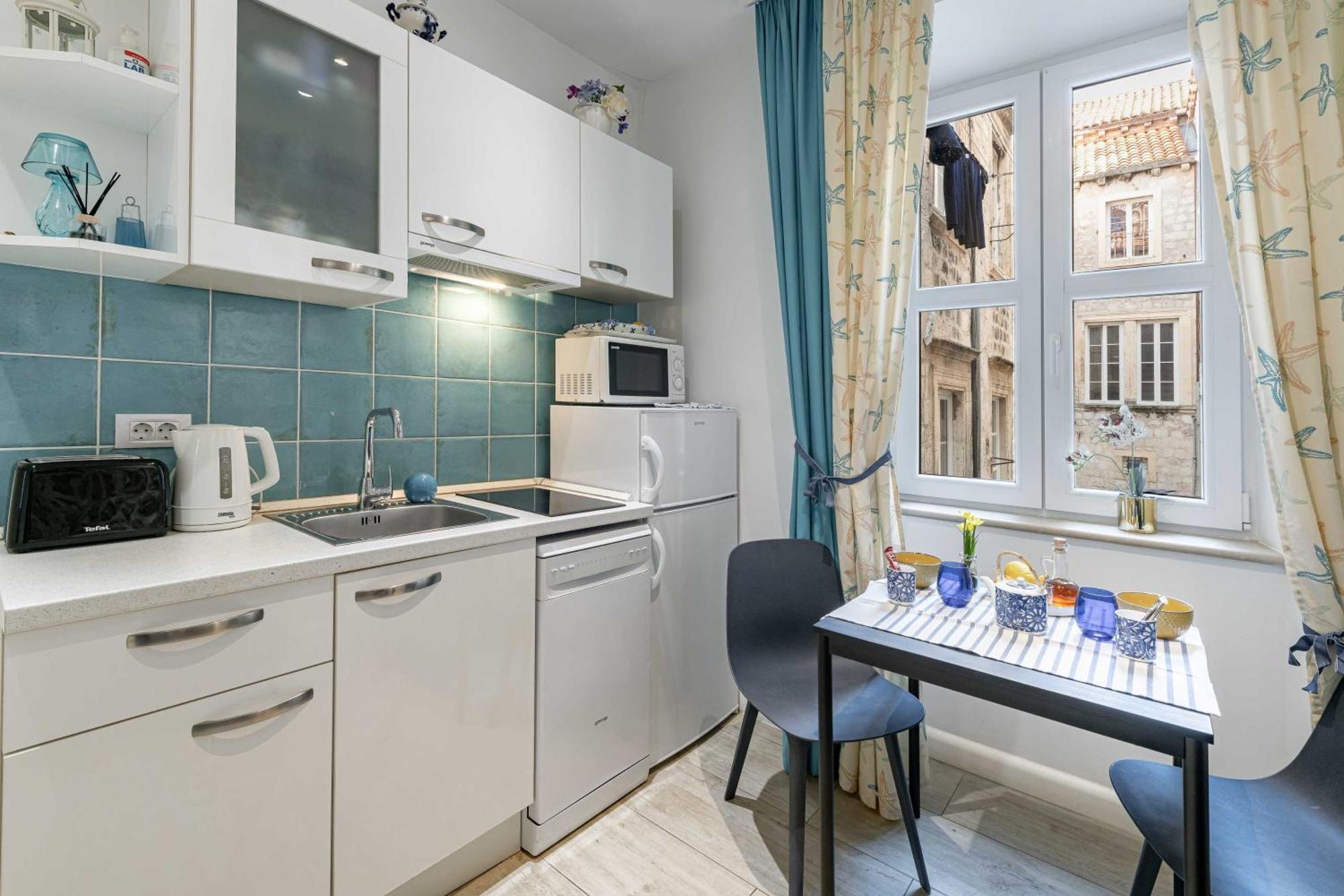 L & L Old Town Apartments Дубровник Экстерьер фото